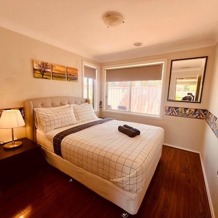 Spacious 6 Bedroom Holiday Home 15 Min Away From Melbourne Airport Sydenham Exteriér fotografie