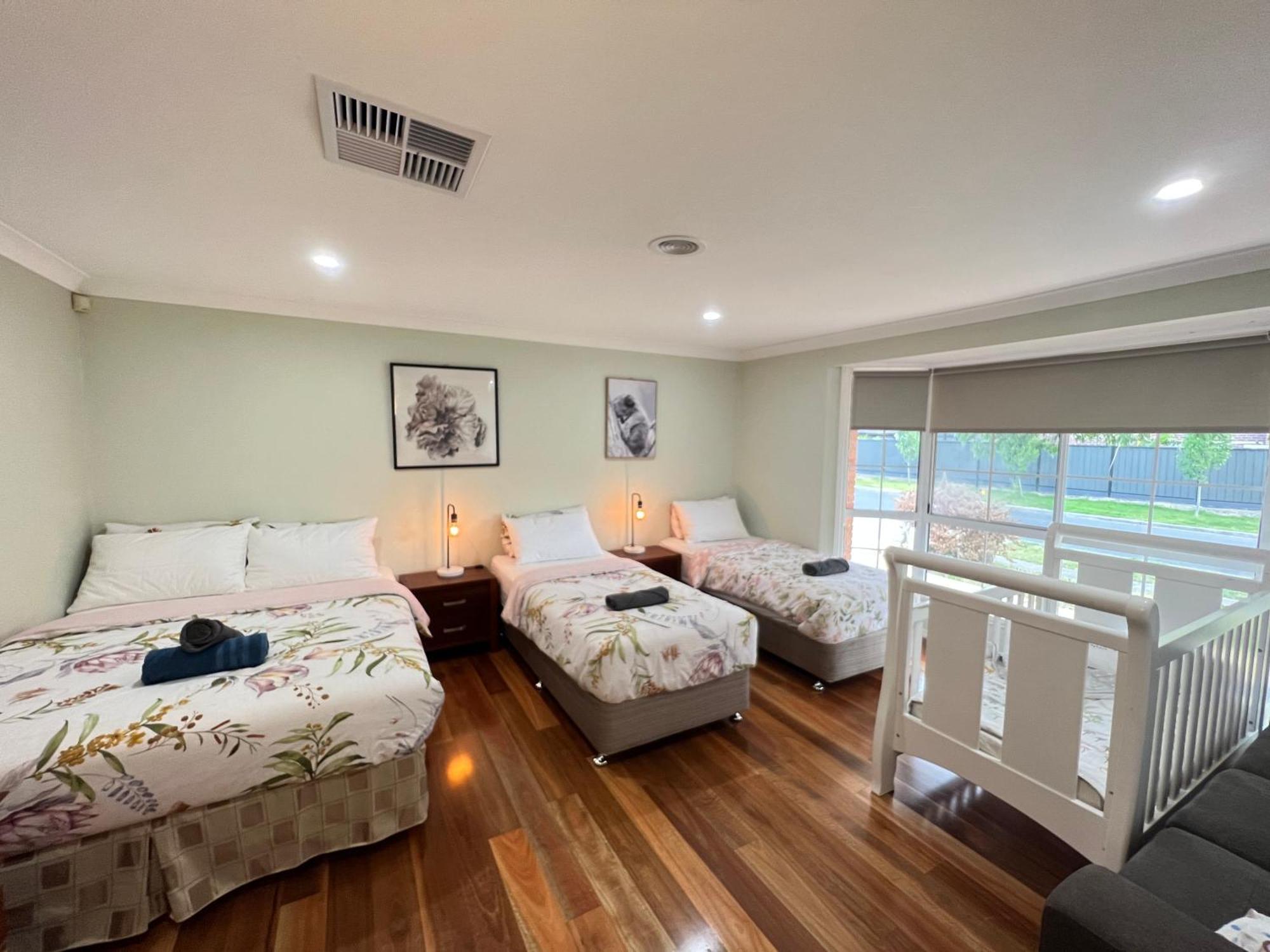 Spacious 6 Bedroom Holiday Home 15 Min Away From Melbourne Airport Sydenham Exteriér fotografie